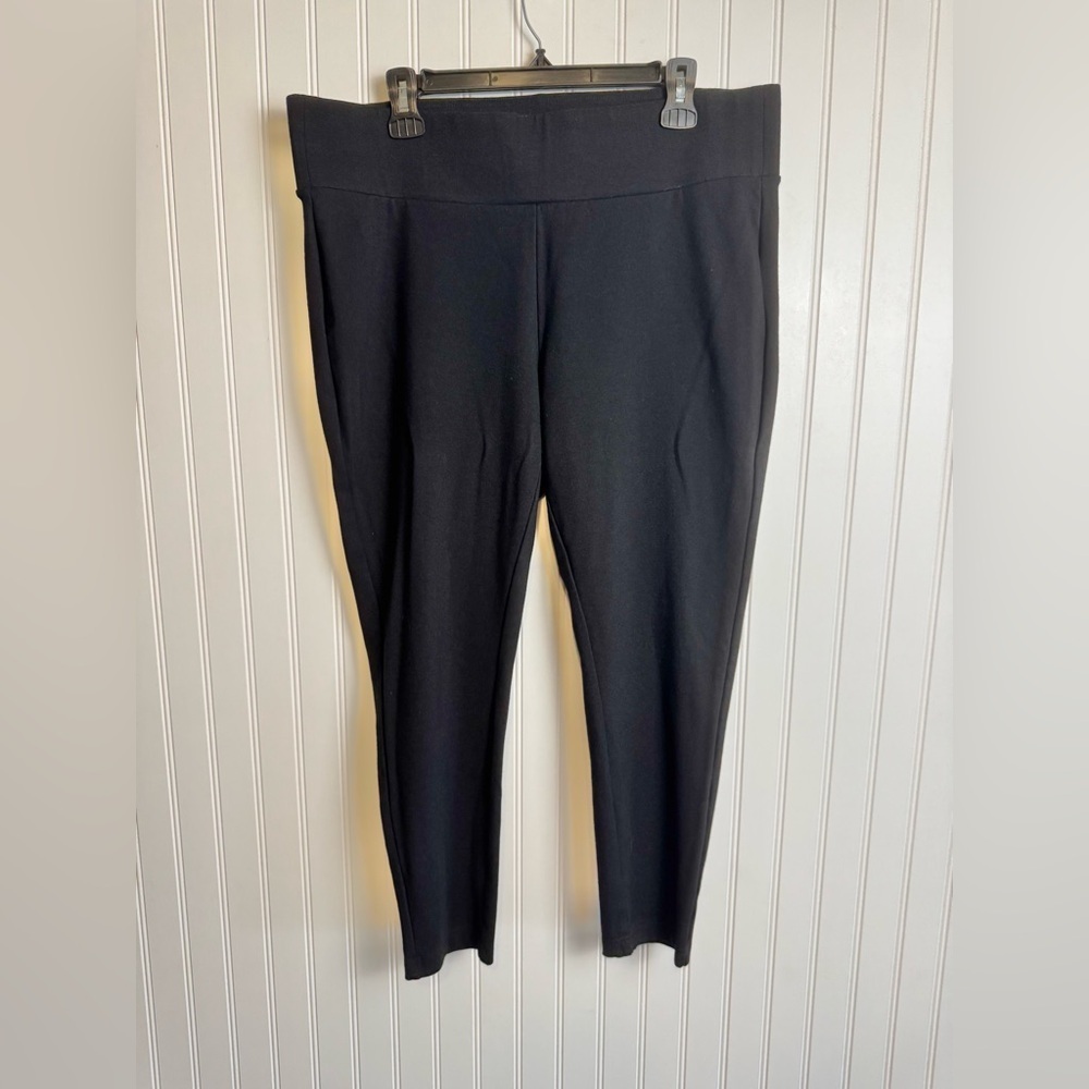 Torrid Black Slim Fix Pull On Crop Pants N37